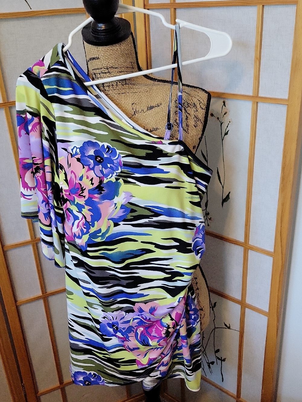 bare shoulder dress